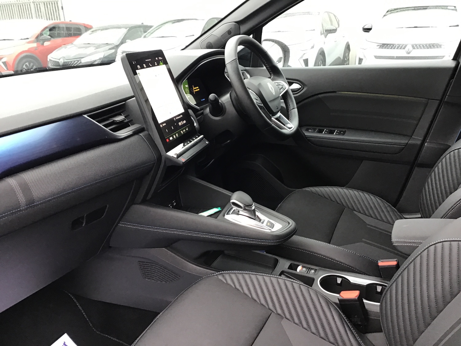 Used Renault Other 2024 for sale - 77614574: Photo 2