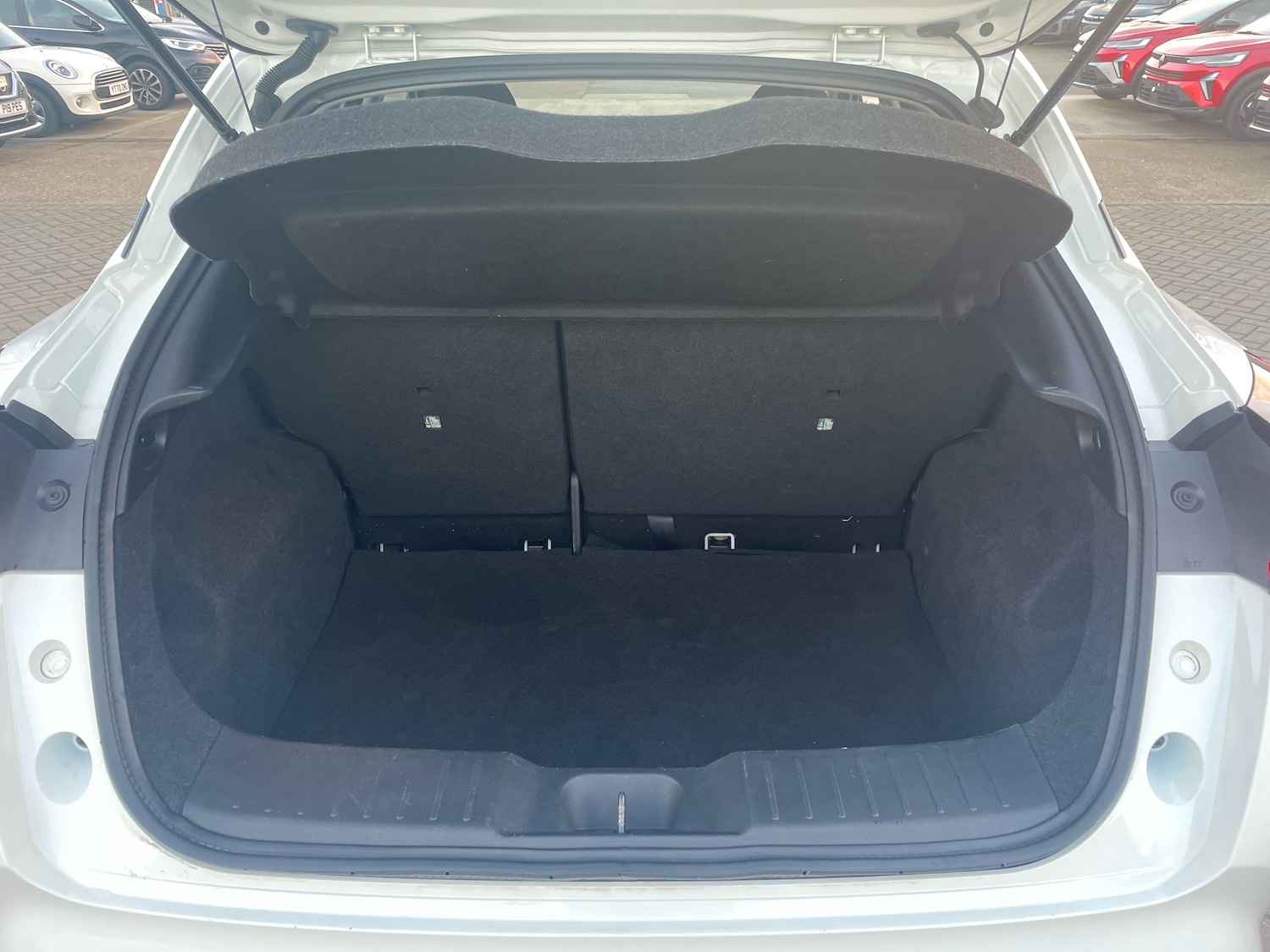 Used Nissan Juke 2021 for sale - 76609409: Photo 9