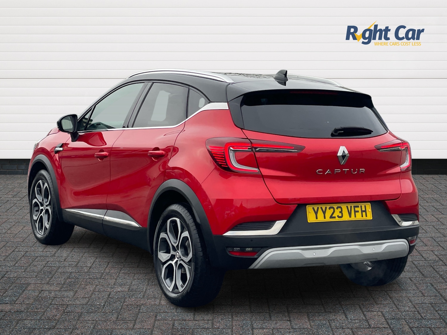 Used Renault Captur 2023 for sale - 76552100: Photo 3