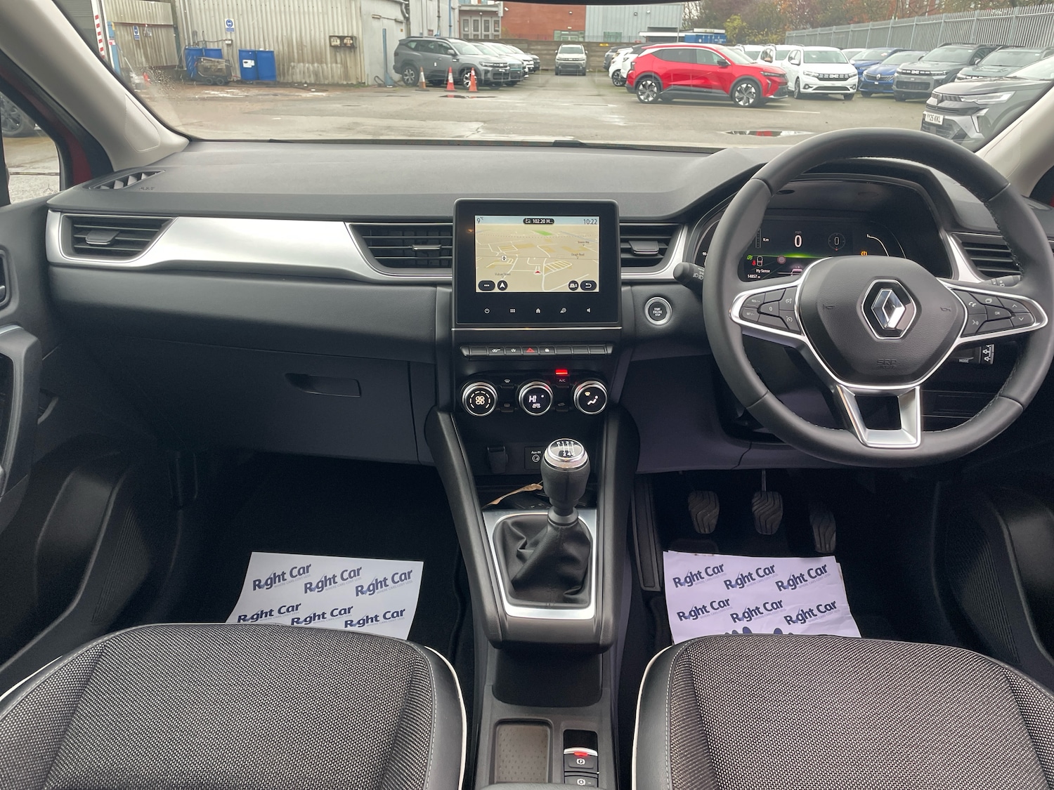 Used Renault Captur 2023 for sale - 76552100: Photo 8