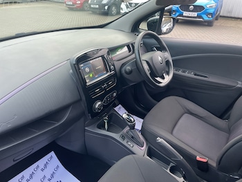 Used Renault Zoe 2018 for sale - 76487113: Photo