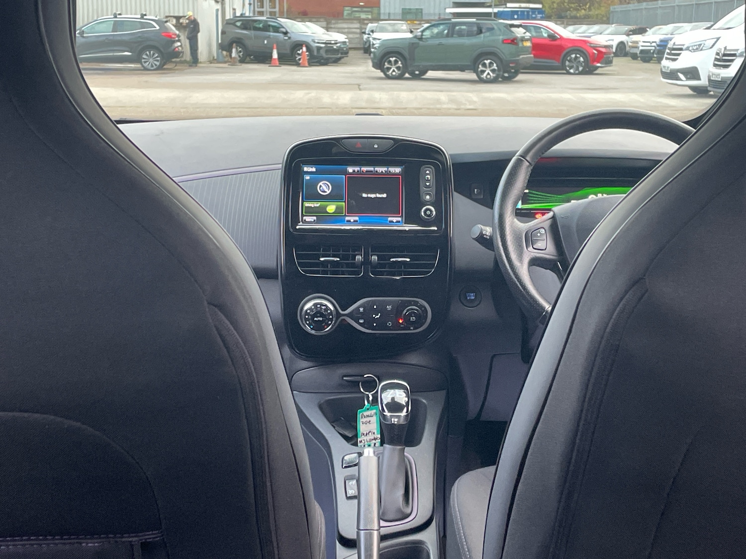 Used Renault Zoe 2018 for sale - 76487113: Photo 8