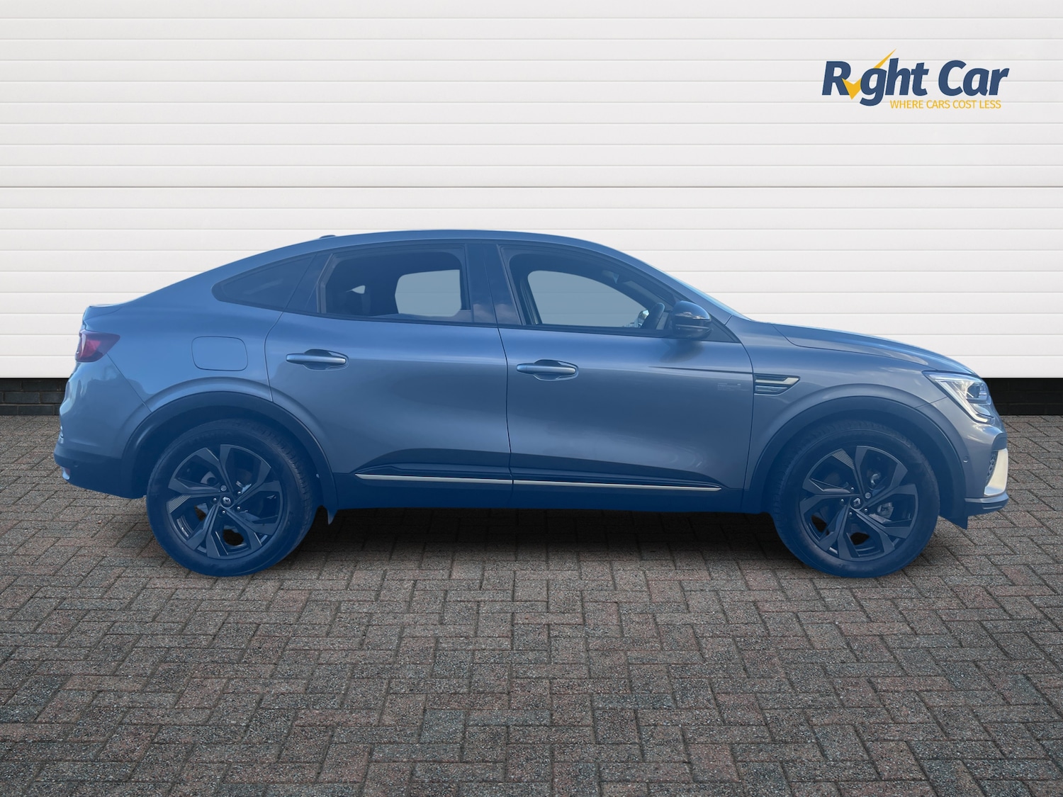 Used Renault Arkana 2023 for sale - 76609410: Photo 4