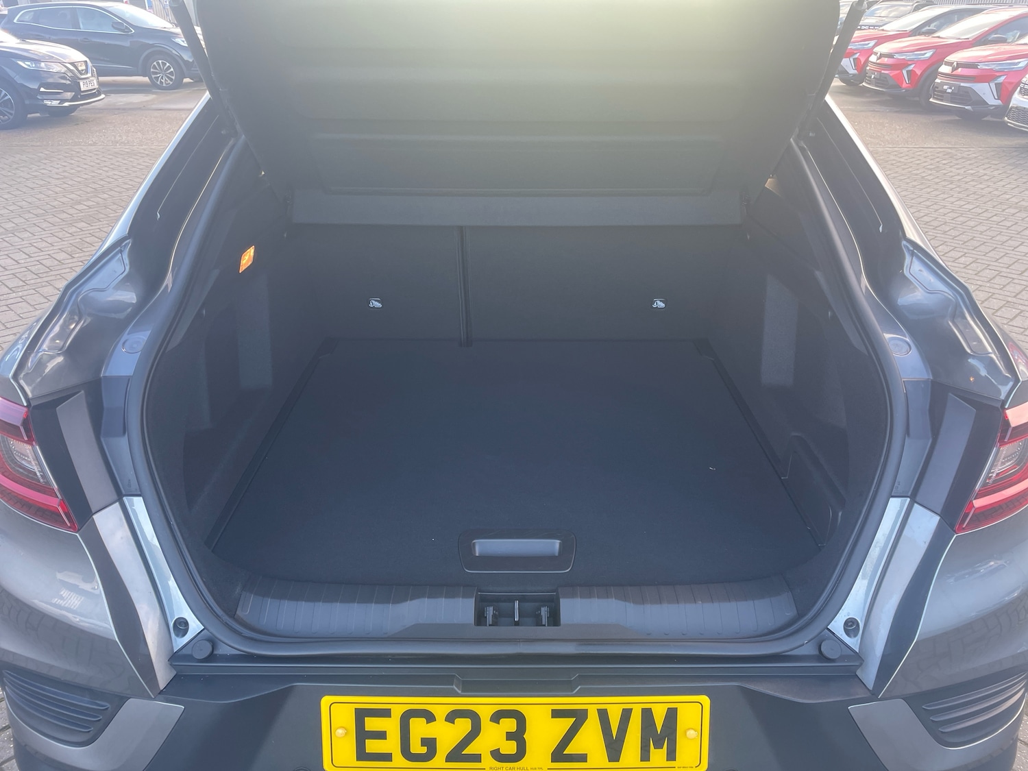 Used Renault Arkana 2023 for sale - 76609410: Photo 9