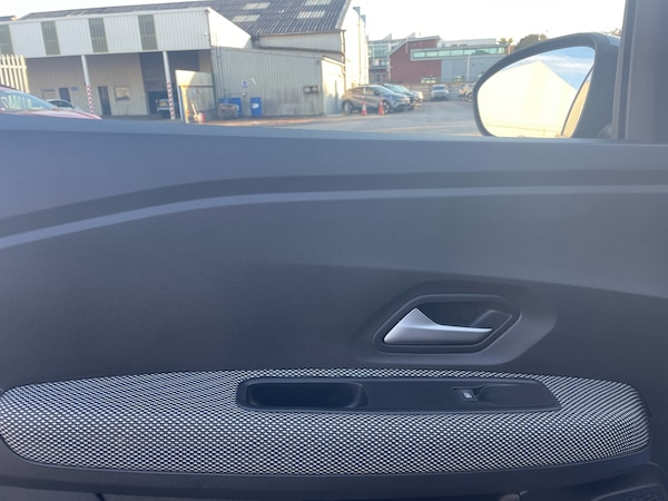 Used Dacia Sandero Stepway 2024 for sale - 76125158: Photo 11