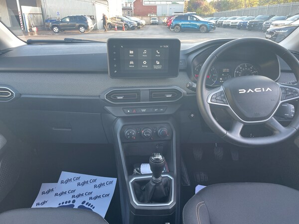 Used Dacia Sandero Stepway 2024 for sale - 76125158: Photo 8