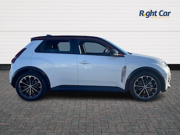 Used Renault 5 2025 for sale - 77660460: Photo