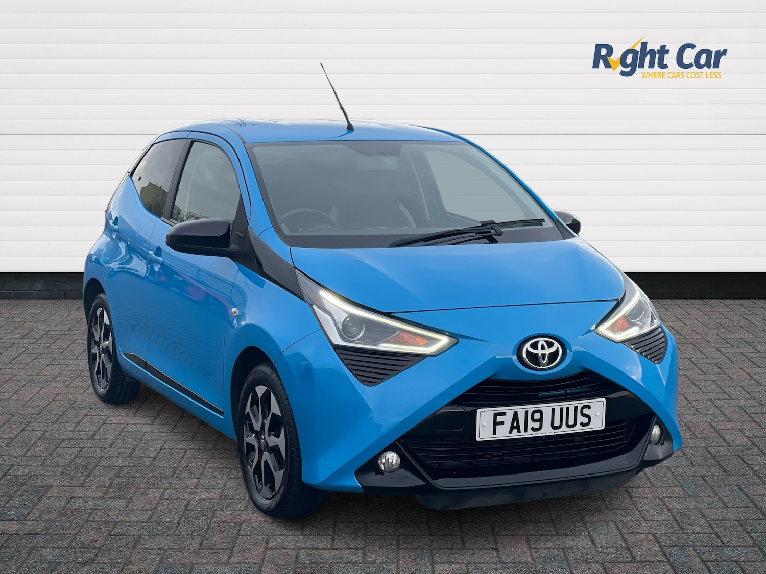 Used Toyota AYGO 2019 for sale - 76474737: Photo 1
