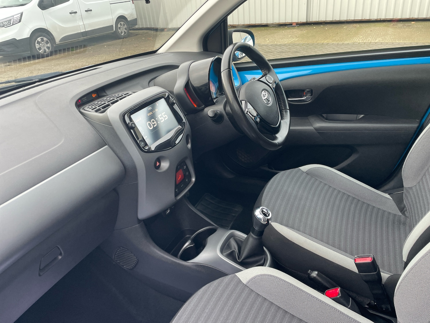Used Toyota AYGO 2019 for sale - 76474737: Photo 2