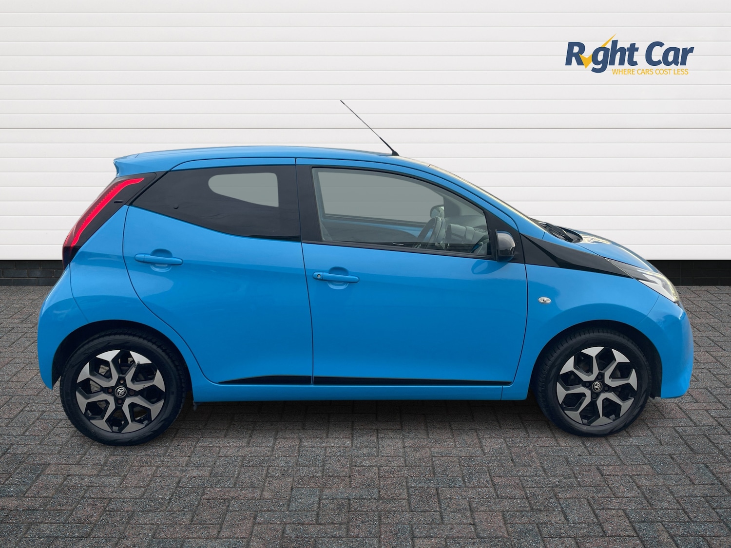 Used Toyota AYGO 2019 for sale - 76474737: Photo 4