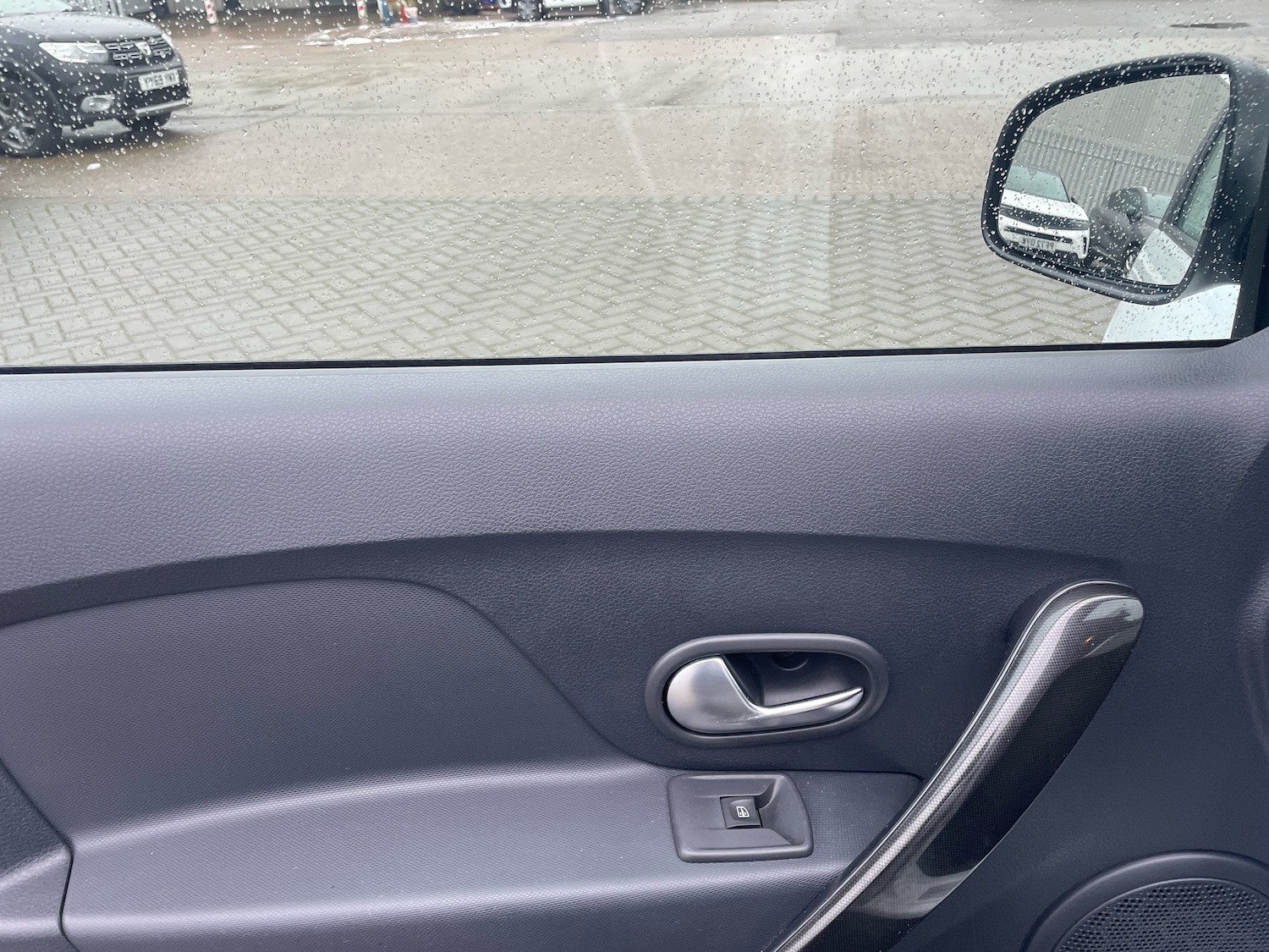 Used Dacia Sandero 2018 for sale - 77307714: Photo 11