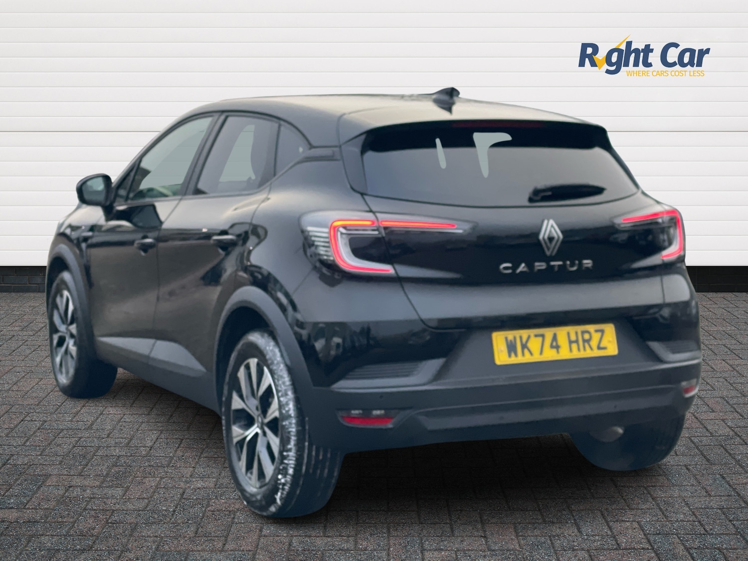 Used Renault Captur 2024 for sale - 77256538: Photo 3