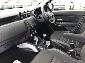 Used Dacia Duster 2021 for sale - 77841621: Photo