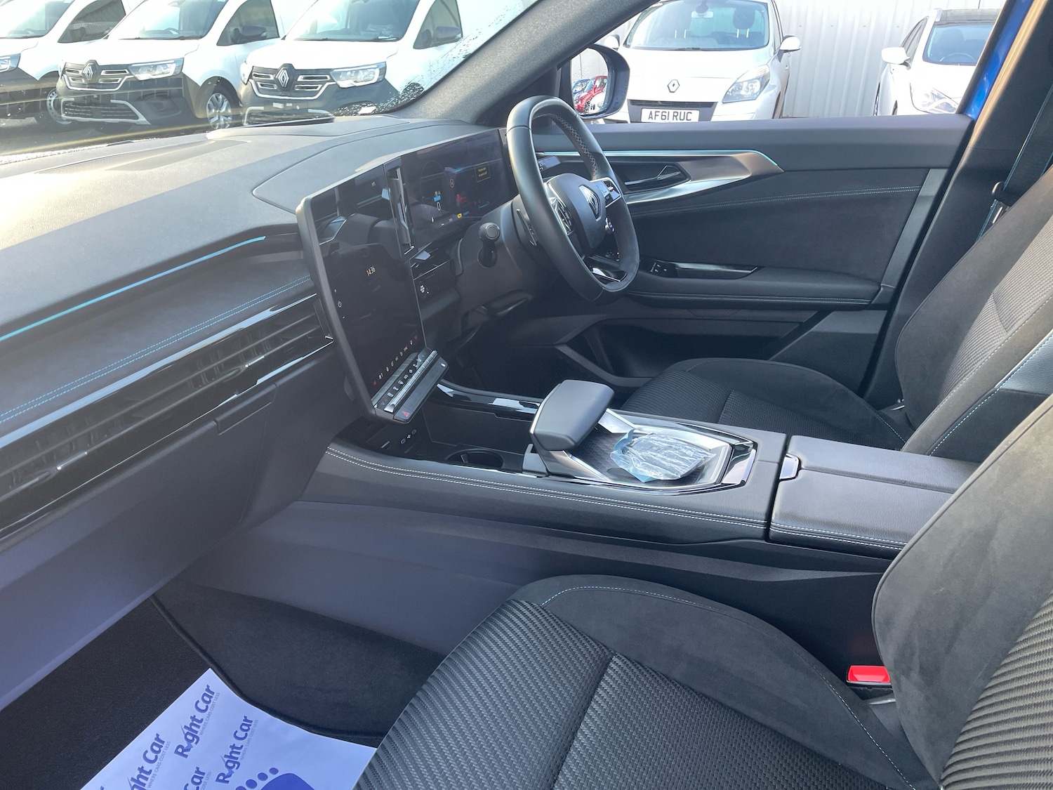 Used Renault Austral 2023 for sale - 77178232: Photo 2