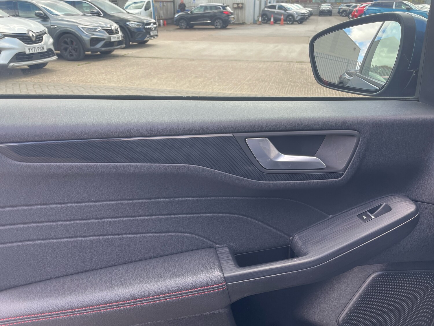 Used Ford Kuga 2021 for sale - 75980371: Photo 11