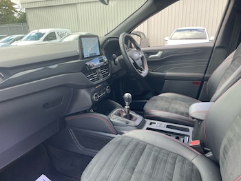 Used Ford Kuga 2021 for sale - 75980371: Photo 2