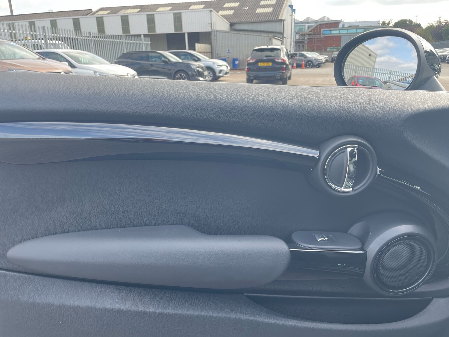 Used MINI Hatch 2019 for sale - 76015354: Photo 11