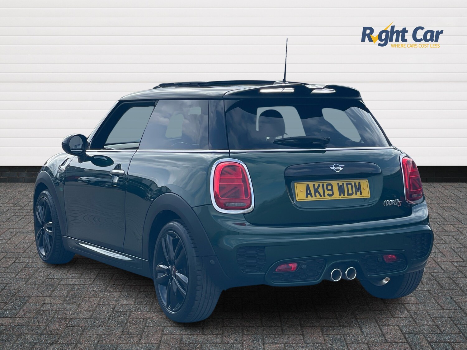 Used MINI Hatch 2019 for sale - 76015354: Photo 3