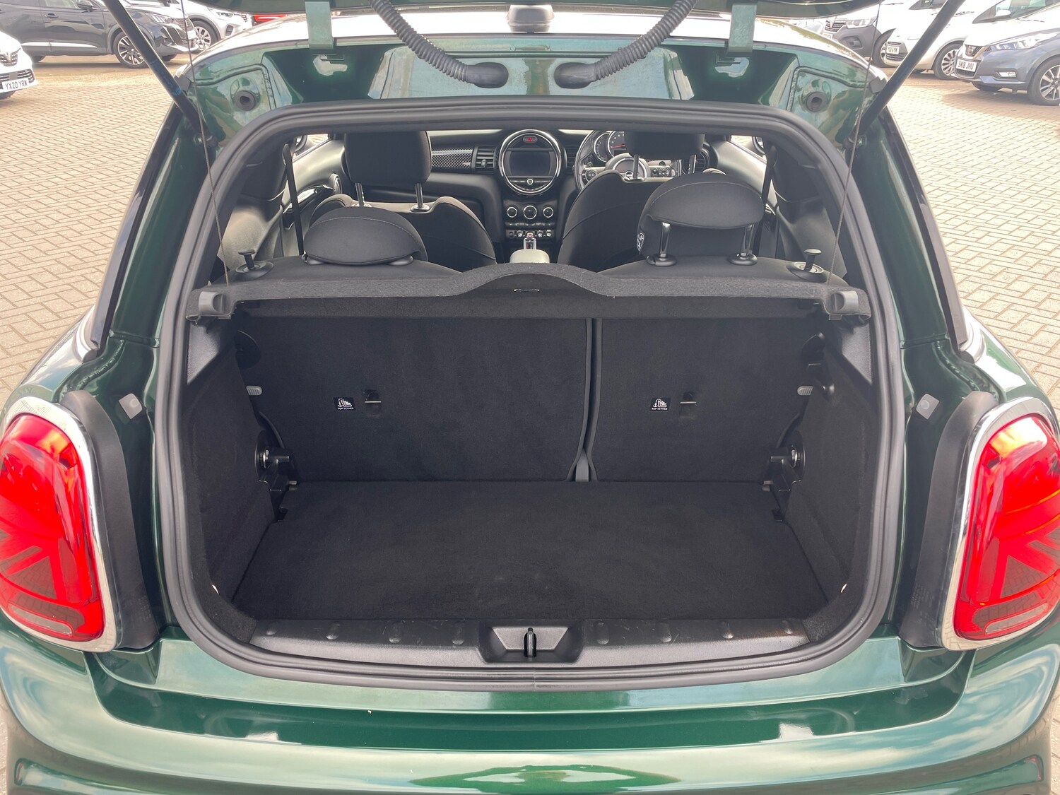 Used MINI Hatch 2019 for sale - 76015354: Photo 9