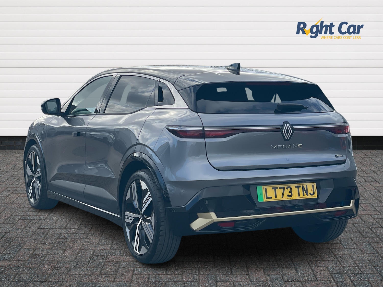 Used Renault Megane E Tech 2023 for sale - 76389926: Photo 3