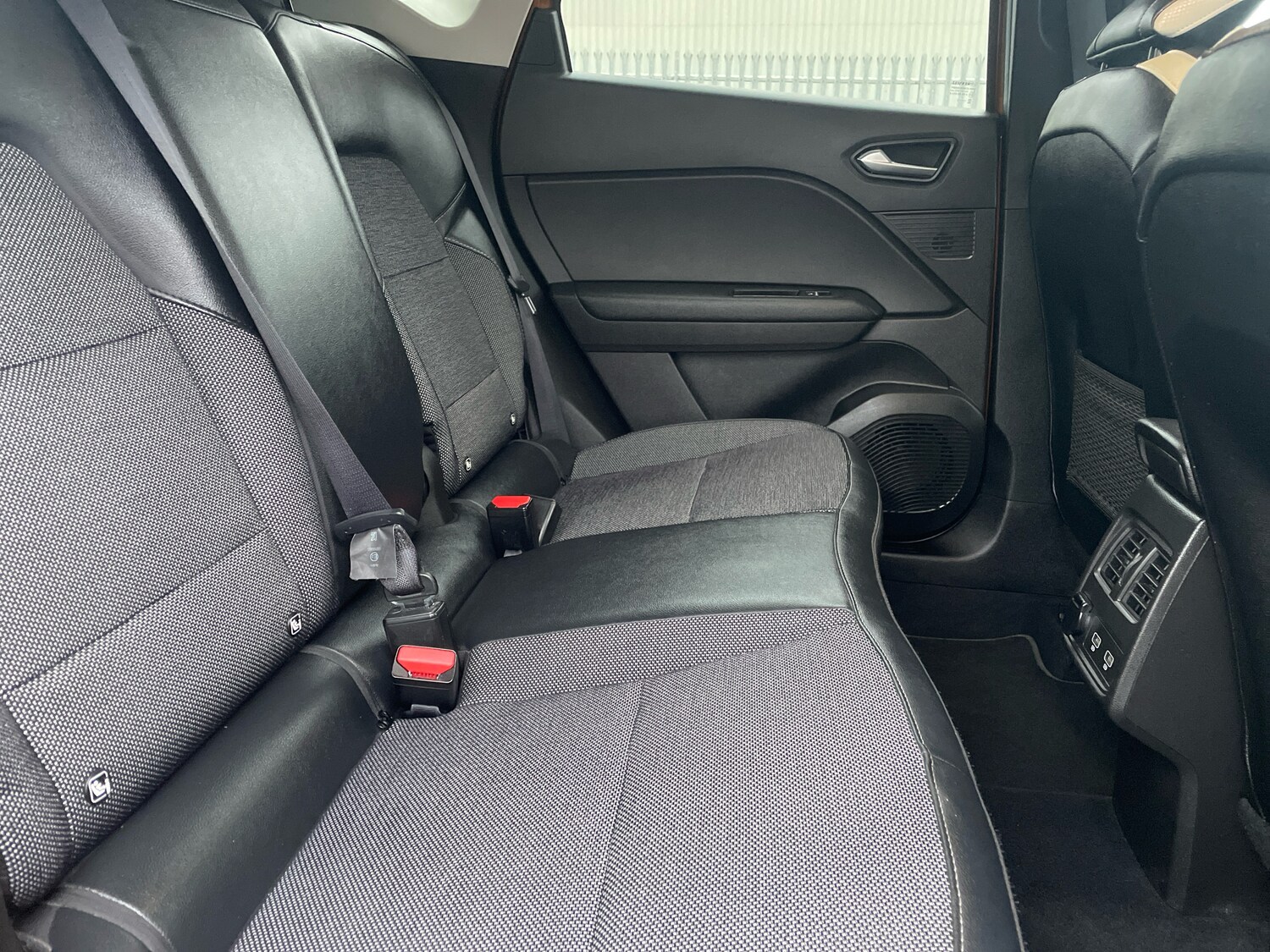 Used Renault Captur 2022 for sale - 76563396: Photo 10