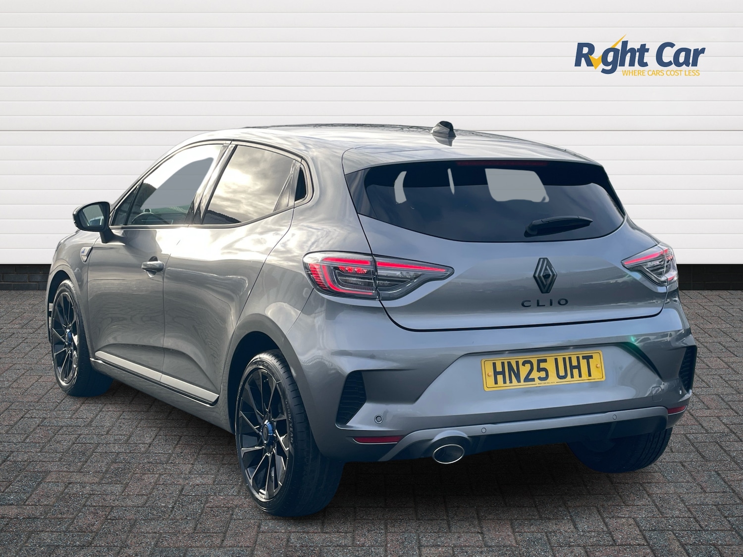 Used Renault Clio 2025 for sale - 77075820: Photo 3