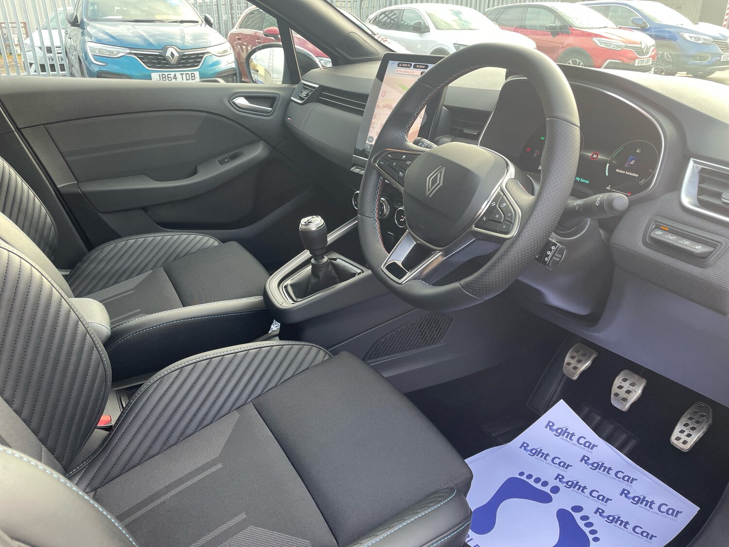 Used Renault Clio 2025 for sale - 77075820: Photo 6