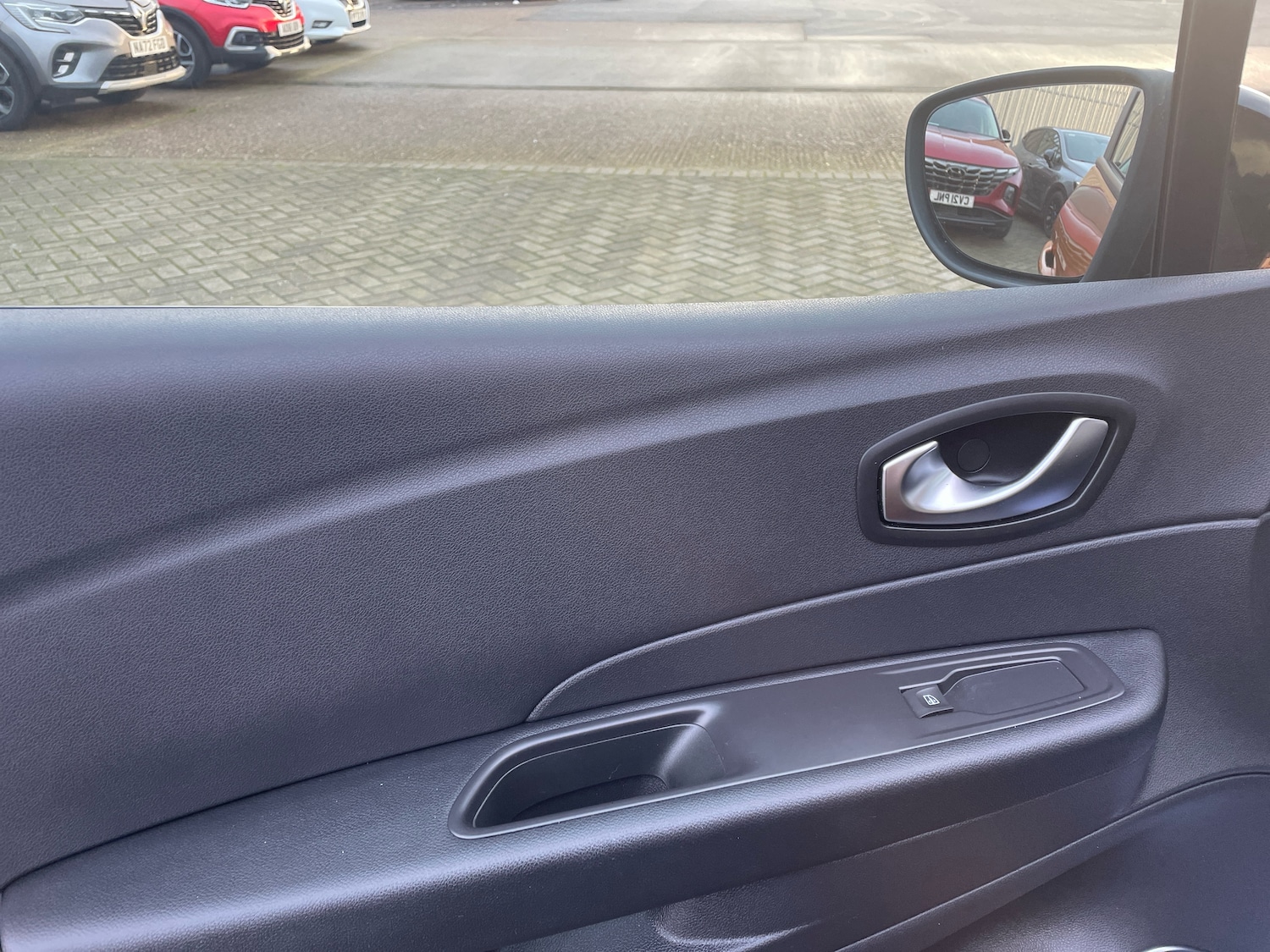 Used Renault Captur 2018 for sale - 77031554: Photo 11