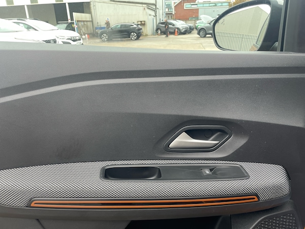 Used Dacia Sandero Stepway 2023 for sale - 76310031: Photo 11