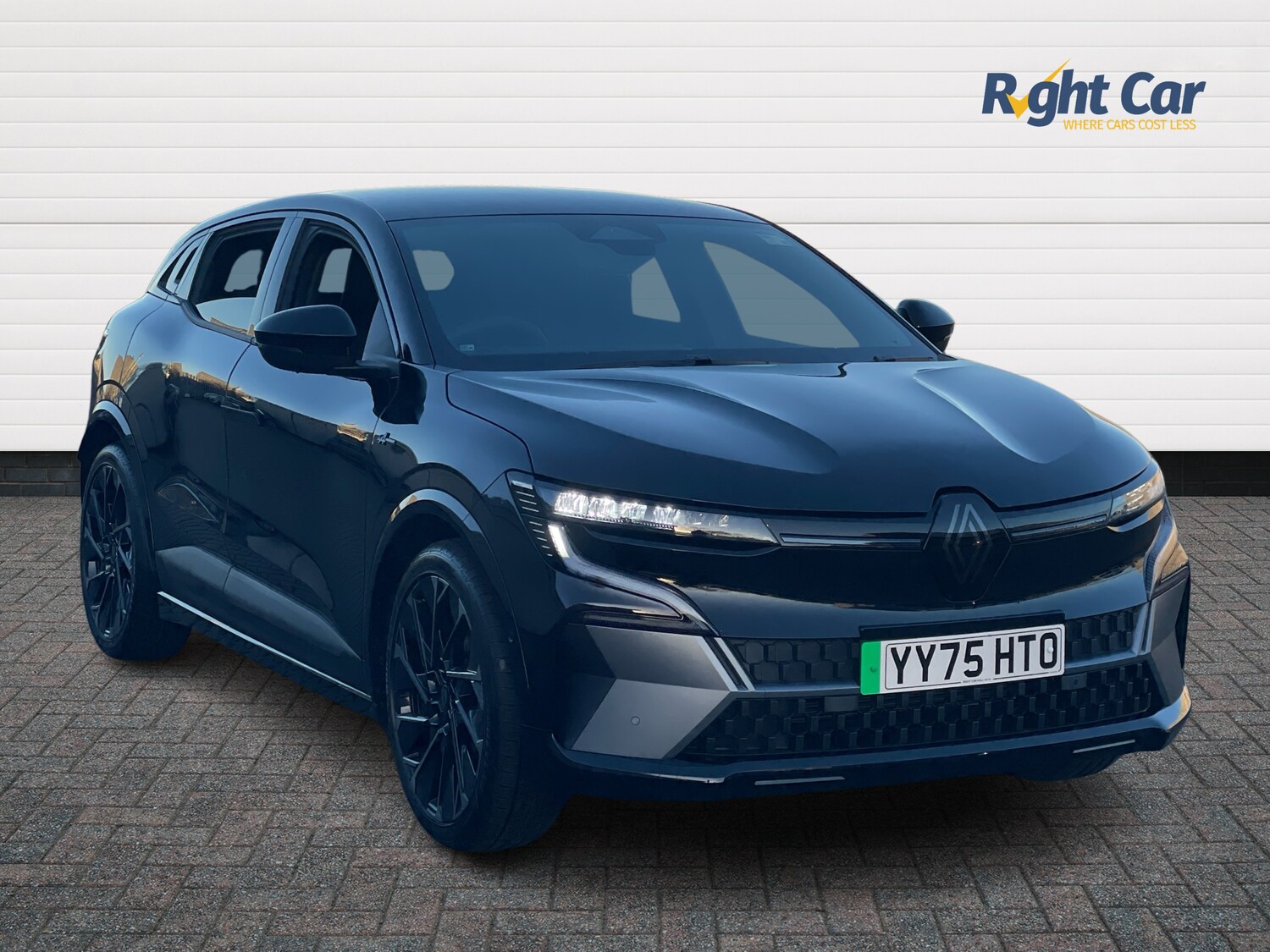 Used Renault Megane E Tech 2025 for sale - 76842216: Photo 1