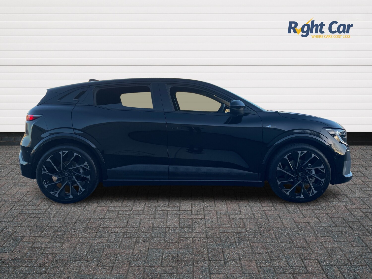 Used Renault Megane E Tech 2025 for sale - 76842216: Photo 4
