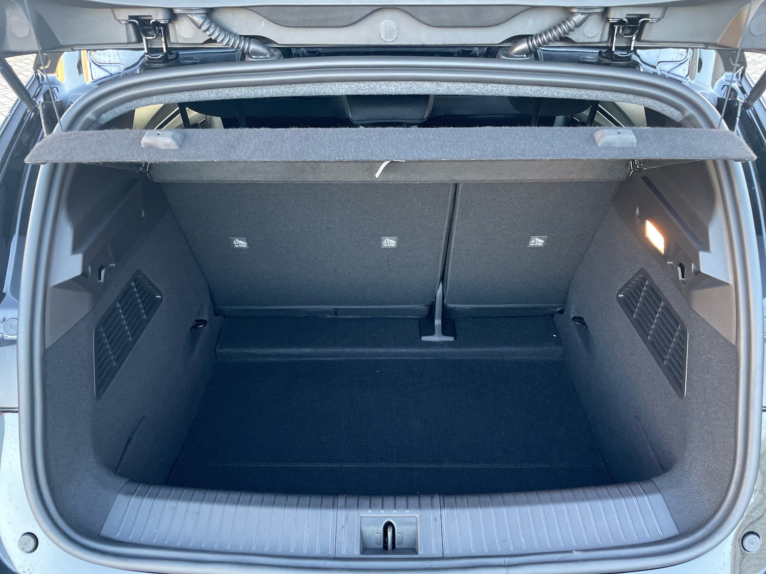 Used Renault Megane E Tech 2025 for sale - 76842216: Photo 9