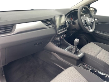 Used Renault Captur 2022 for sale - 79294026: Photo