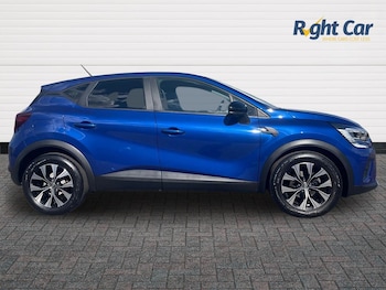 Used Renault Captur 2023 for sale - 79294048: Photo