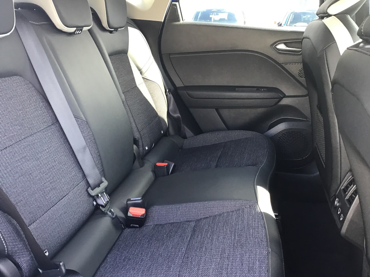 Used Renault Captur 2024 for sale - 78022357: Photo 10