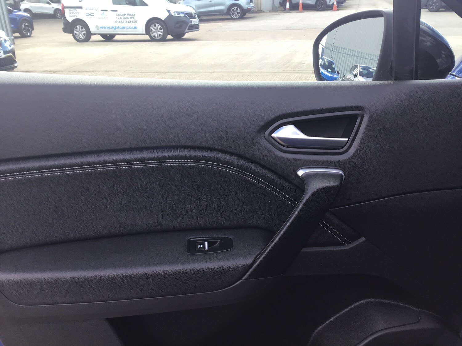 Used Renault Captur 2024 for sale - 78022357: Photo 11