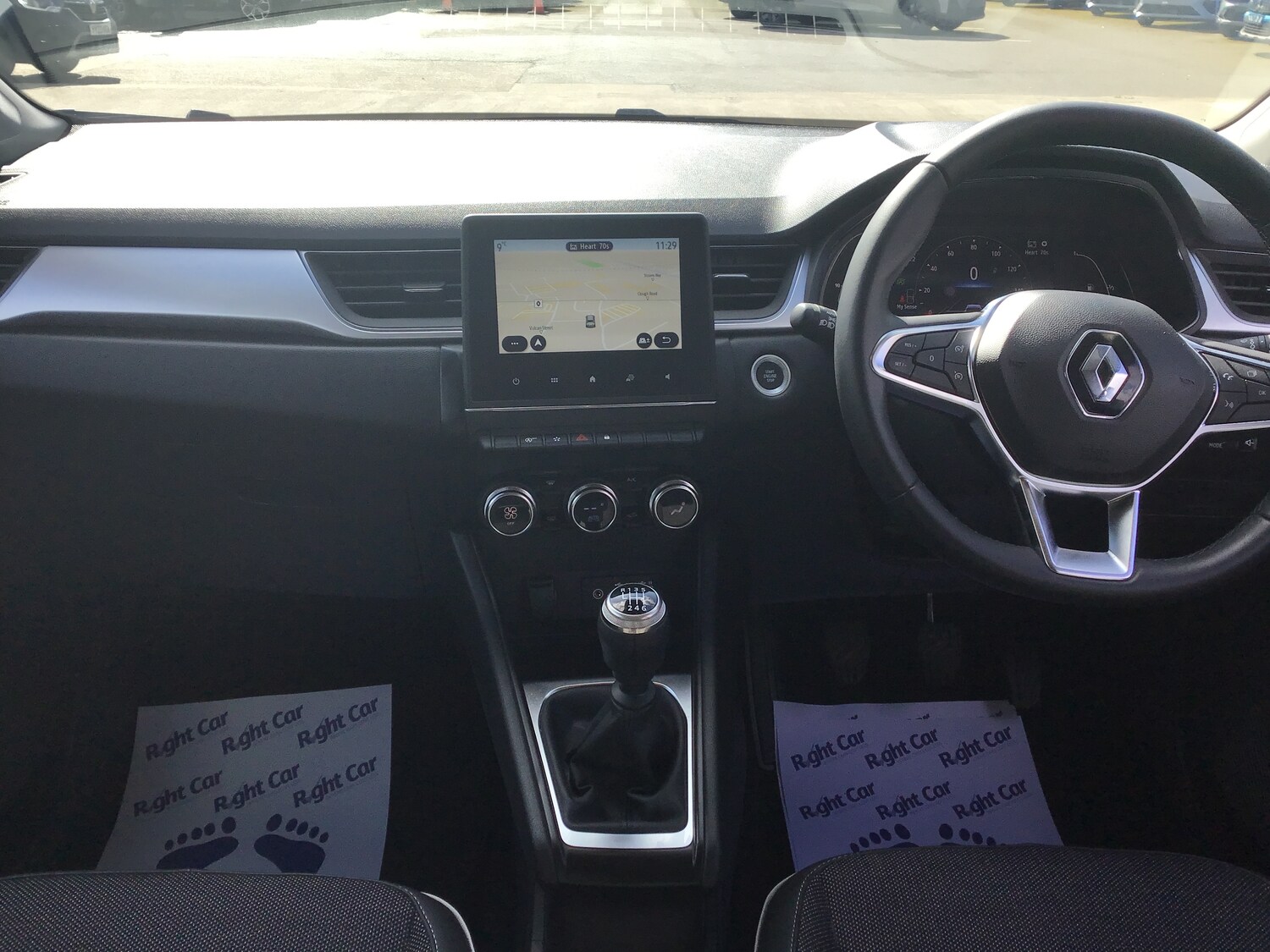 Used Renault Captur 2024 for sale - 78022357: Photo 8