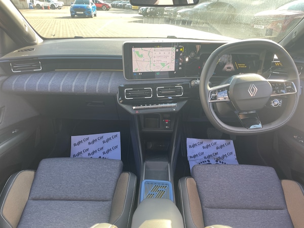 Used Renault 5 E-Tech electric 2025 for sale - 74960106: Photo 8