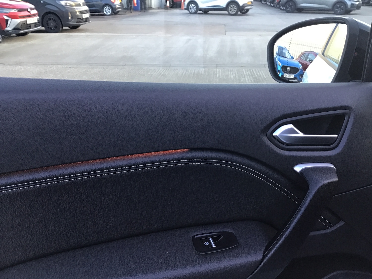 Used Renault Captur 2023 for sale - 77726219: Photo 11