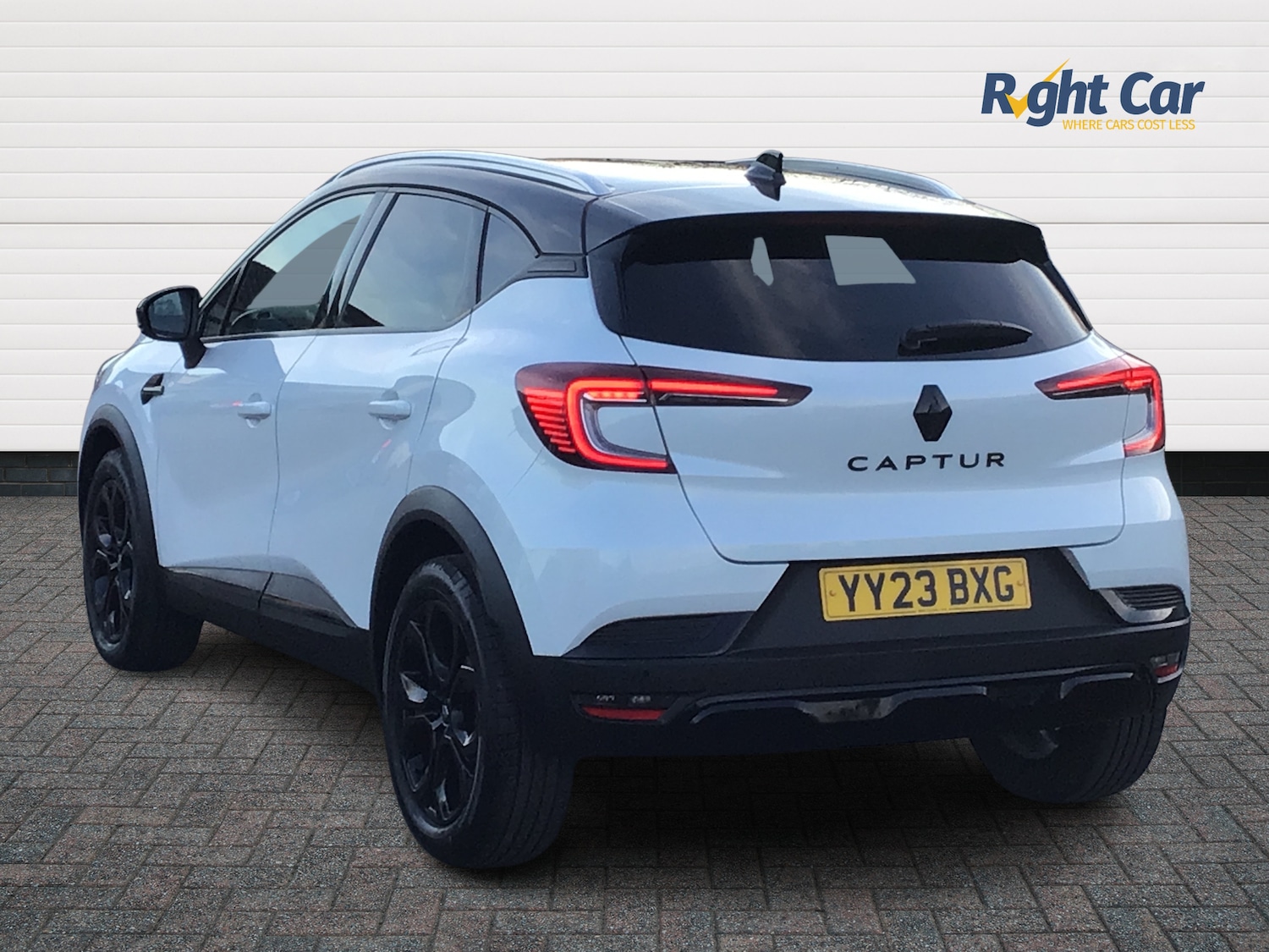 Used Renault Captur 2023 for sale - 77726219: Photo 3