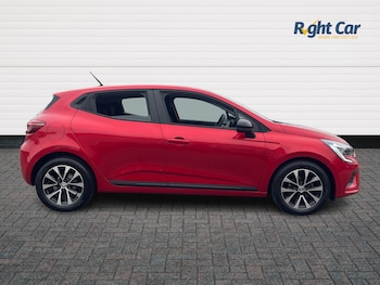 Used Renault Clio 2023 for sale - 76261809: Photo 4