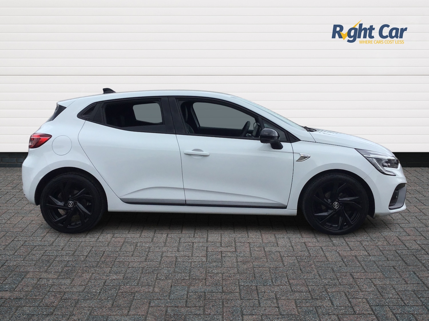 Used Renault Clio 2023 for sale - 77826580: Photo 4