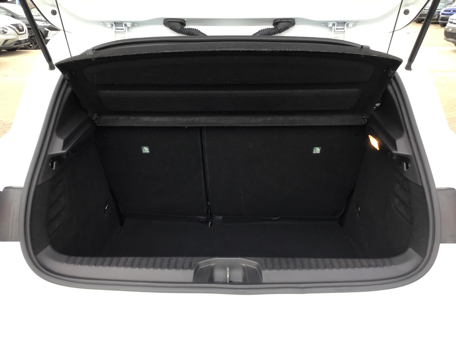 Used Renault Clio 2023 for sale - 77826580: Photo 9