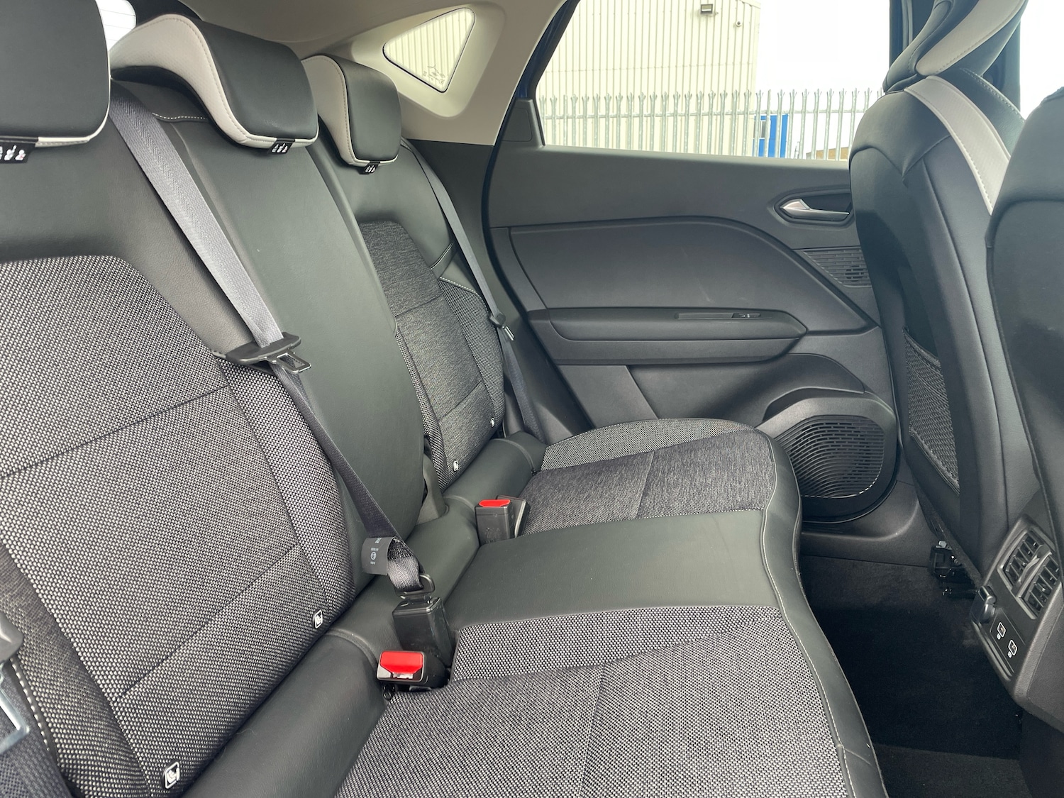 Used Renault Captur 2023 for sale - 78074736: Photo 10