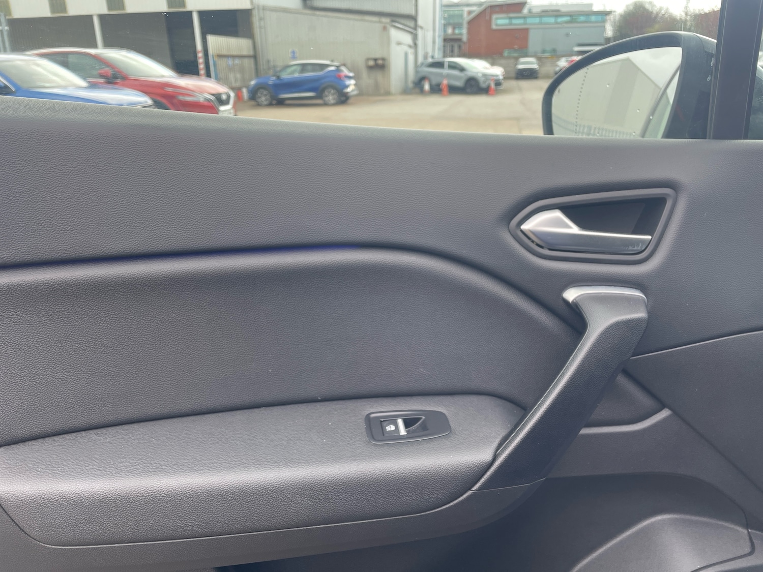 Used Renault Captur 2023 for sale - 78074736: Photo 11