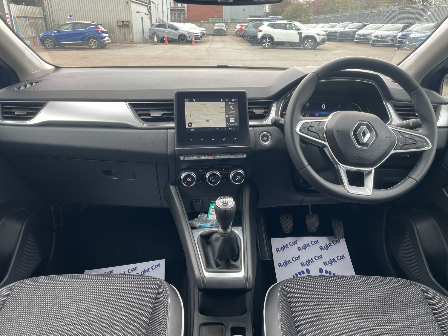 Used Renault Captur 2023 for sale - 78074736: Photo 8