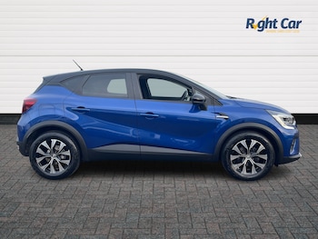 Used Renault Captur 2022 for sale - 77205786: Photo