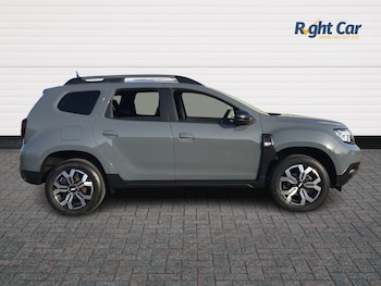 Used Dacia Duster 2023 for sale - 77771275: Photo