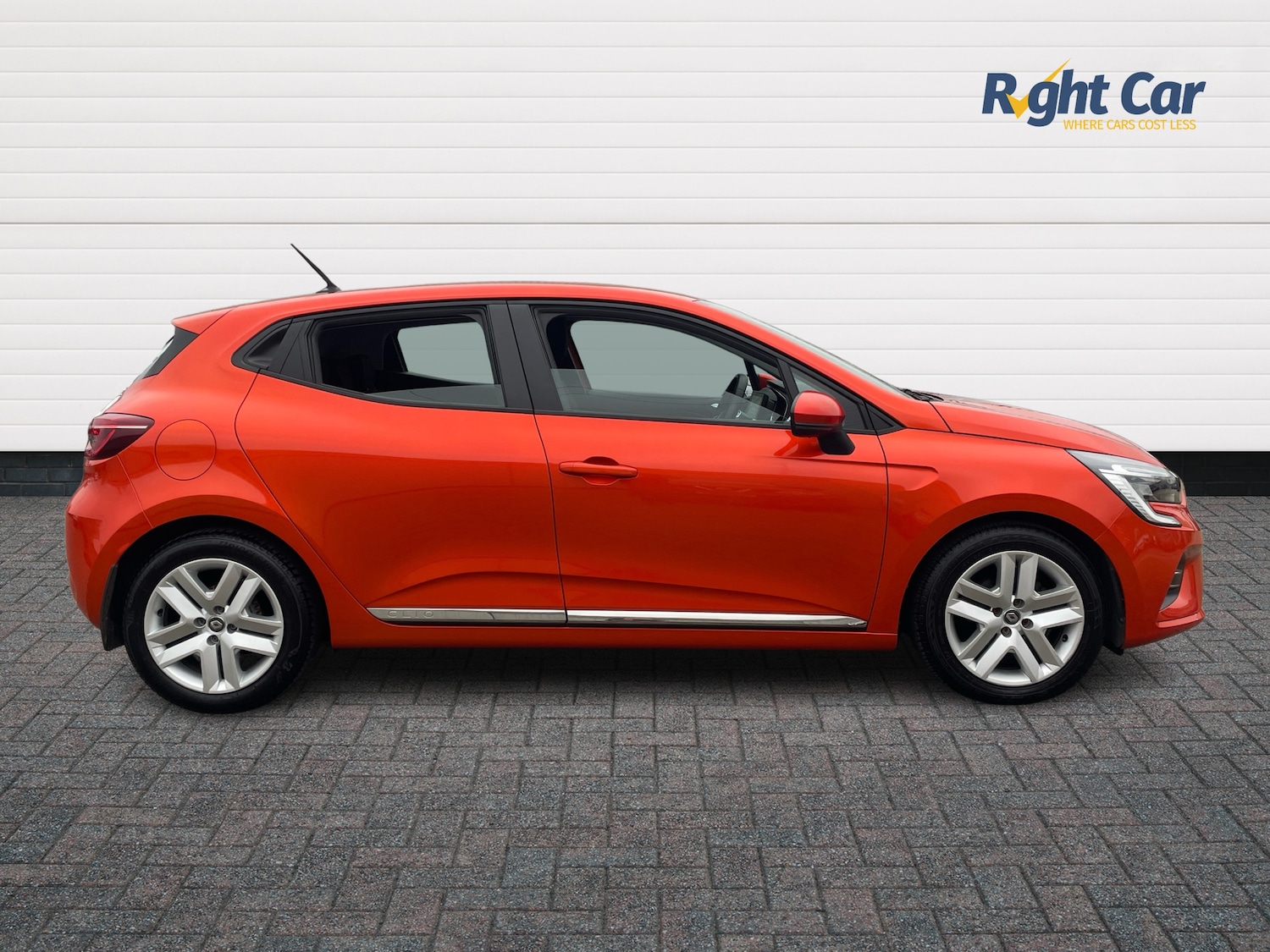 Used Renault Clio 2021 for sale - 77428267: Photo 4