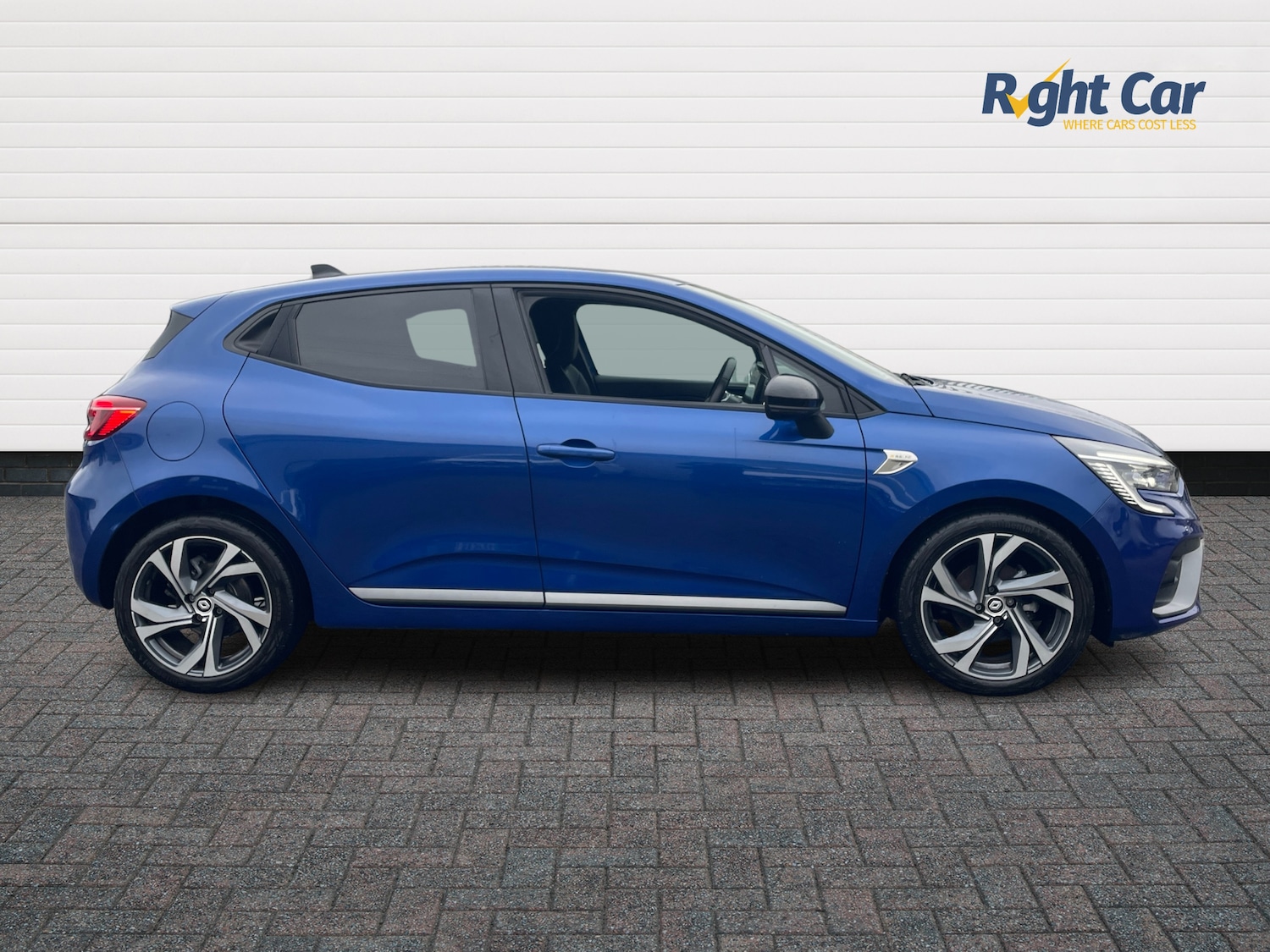 Used Renault Clio 2023 for sale - 77281163: Photo 4
